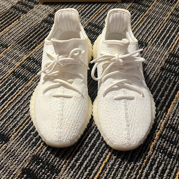 Yeezy 350 White size 7 men - Picture 2 of 12